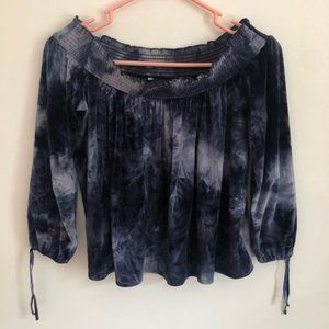 American Eagle off the shoulder top